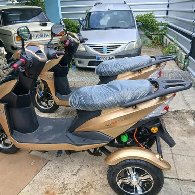 🛵 TRICICLO ELÉCTRICO IZUKI RYKER3 - 1500W (Batería Litio 72V / 45Ah) - 4/4
