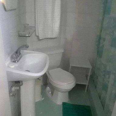 Renta de apartamento en 1er Piso, en vedado de 2 habitaciones y 2 baños, 2 terrazas - 7/9