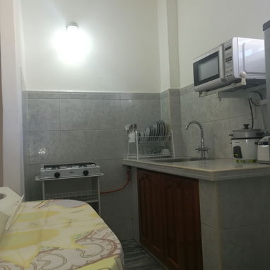 RENTA LINEAL APTO, 1 HABITACIÓN CON RESPALDO Y WIFI, VEDADO, CERCA DE HOSPITALES - 9/10