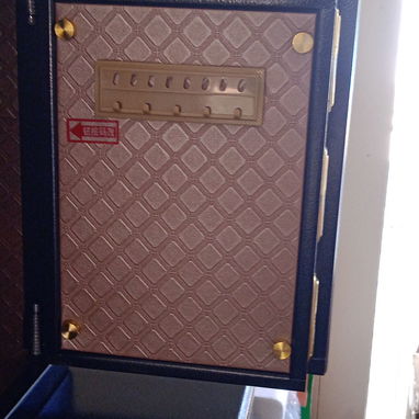Caja fuerte pequeña - 3/3
