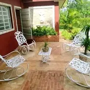 Hermosos y resistentes juegos de 4 sillones con mesa de centro para su terraza o portal - Img 52763664