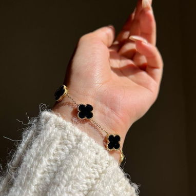 Pulseras Vancleef Originales en su caja rosada, negra y mixta hermosas oro laminado 18K - 2/3