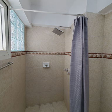 🪶 Apartamento en Planta Baja – Vedado - Img 118869662