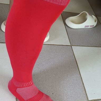 Se venden medias largas engomadas - Img 123641221