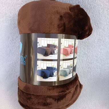 Colcha Majestic imperial Tela súper suave, abrigada y ligera Textura acolchada tipo terciopelo Ideal para cama. - 4/4