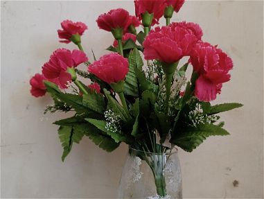 Ramos de flores artificiales nuevas - Img 67571289