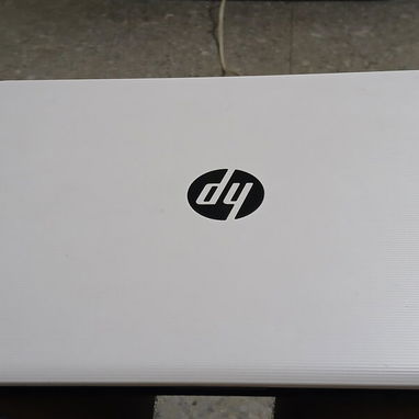 Lapto HP dañada la bateria,todo lo demas bien.Precio $191.Tel 52670189 - Img 123841400