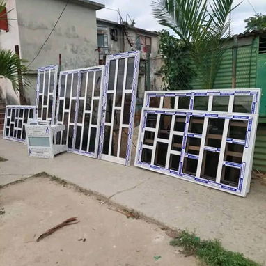Puertas y y de aluminio con Cristal - 3/8