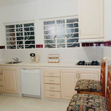 Lujo exclusivo! Renta en el Reparto Sevillano! - Img 109322256