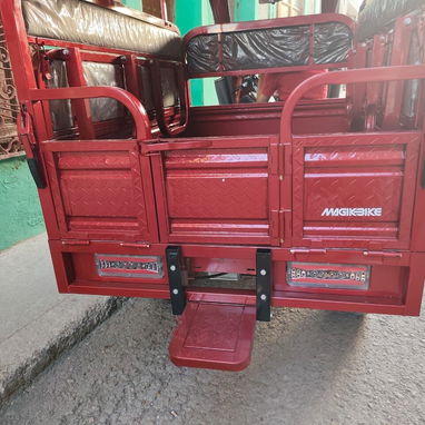 Se vende Triciclo Eléctrico de Carga con Techo – 72V 58Ah - Capacidad 850kg nuevo a estrenar - 3/6