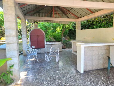....casa con piscina de 3 habitaciones a media cuadra del Mar en Bocaciega. Whatssap 5 2959440 - Img 63902188