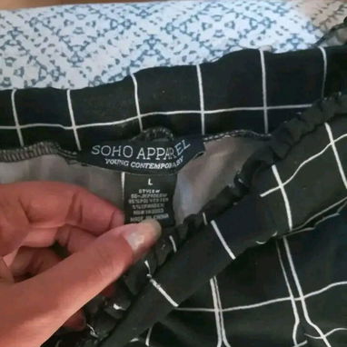 Pantalón tipo pantaloneta para mujer talla L - 2/2