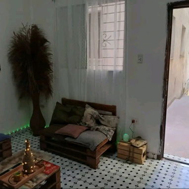 Casa en nuevo vedado - 8/10