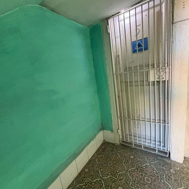 🏢 Apartamento en Venta – Prado y Malecón, La Habana (6) - 8/10