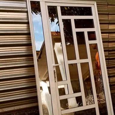 Fabricación de puertas ,ventanas , closet , manparas de baño y bajo de meseta. Incluimos la mensajeria y el montaje. - 4/10
