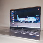 Laptop HP 15.6" casi nueva, la batería dura entre 6 y 8 horas en dependencia del uso, 4 Gb ram, 120 gb en ssd - Img 58137288
