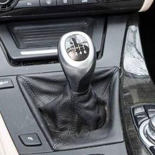 BMW 535i 2011 Transmisión manual de 6 velocidades, turbo de 6 cilindros, sin modificaciones - Img 112178362
