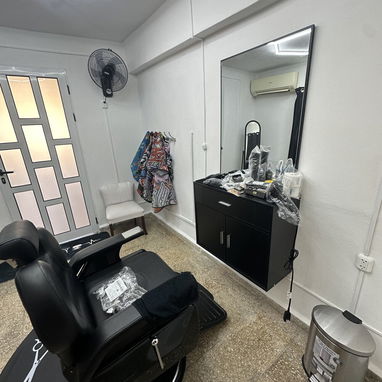 Se solicita barbero con experiencia para nuevo Barber Studio !! - 5/6