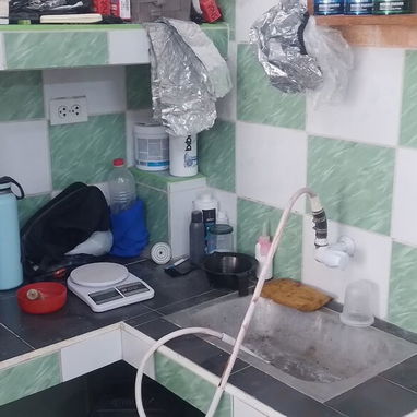 Casa en el cerro a cuadras de ayesteran - 9/10