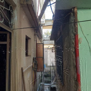 100_El palacio en SAN MIGUEL EN PAULA [ Siboney ] Se venden 3 casas juntas ‼️‼️‼️ dos abajo,puertas de calle,una al lado - Img 122061108