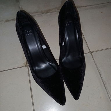 Zapatos para mujer de vestir nuevos num 43 - Img 123561211