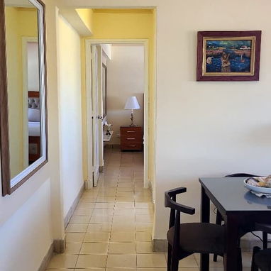 🧭 Hermoso Apartamento de 1 Habitación con Vista al Mar en el Vedado (No se Va la Luz) REF 1435 - Img 109842130