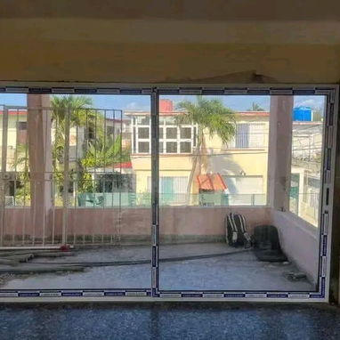 MARQUETERÍA DE ALUMINIO CON CRISTAL. - 2/10