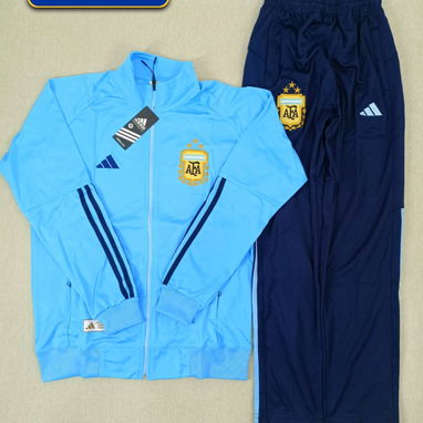 Monos Deportivos de Fútbol | Conjuntos de Invierno Barcelona, Madrid, PSG y más - Img 127208445
