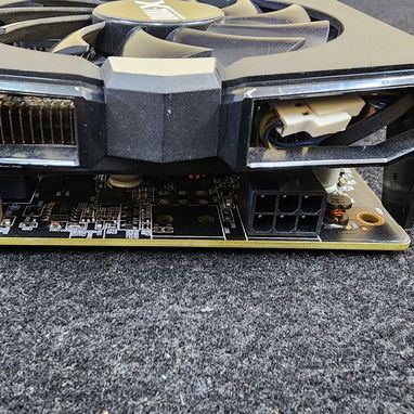 Tarjeta de video sapphire r9 270 de 2gb - Img 117051189