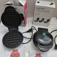 Máquina de hacer wafles. También tenemos máquinas de hacer minidonas. Mensajería opcional - Img 55244025