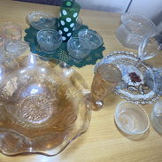 Venta de antigüedades , elefante de porcelana,cristalería antigua y muchas cosas más - Img 55349579