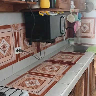 🏡 *¡APARTAMENTO EN VENTA – SEGUNDO PISO CON TODO DENTRO!* 🏡   *#211📍 Ubicación: Los Pinos, Arroyo Naranjo*   _Cerca d - 7/10