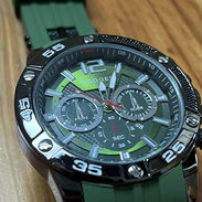 Reloj verde , deportivo, para hombre, elegante.Pulsera de silicona . - Img 55255909