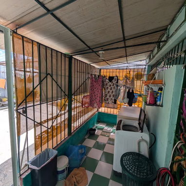 Casa con todo Dentro 4 Cuartos, Garaje Amplio,no apagones...Reparto Residencial Almendares Boyeros LEER!!! - 8/9