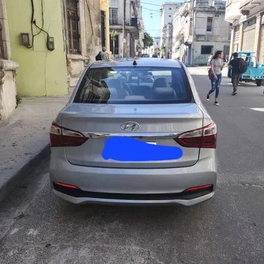 Vendo yhunday gran i10 circulación 20 en vin 19 - Img 94654139