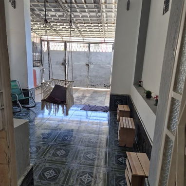 Venta de casa biplanta en Santo Suarez cerca de Santa Catalina. - 7/10