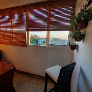 Apartamento por la Ciudad Deportiva. Cerro Habana - Img 125934055