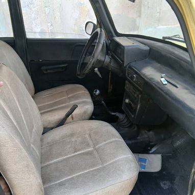 se vende Moskvich en buenas condiciones con motor de Moskvich. Se da con motor y piezas de repuesto Llamar 58873843 U - Img 123671834