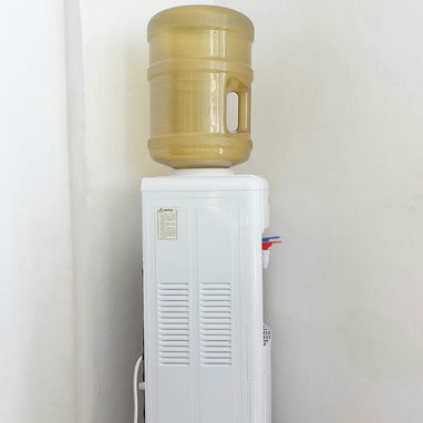 Dispensador de agua marca Parker - 3/5