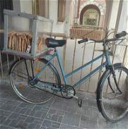 Vendo bicicleta china y una cajón de acrílico para negocio todo por separado - Img 45854065