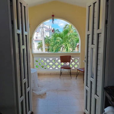 💥 SE VENDE PLANTA ALTA DE UN BIPLANTA EN MIRAMAR, LA HABANA – $100000USD 💥 - Img 124272964