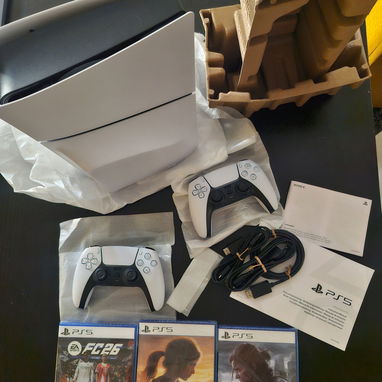 Consola de juego Playstation 5 nueva de paquete - 2/2