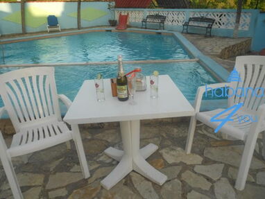Hermosa casa a solo 5 cuadras de la pl de Guanabo , casa de 4 habitaciones climatizadas.  Reservas por WhatsApp 58142662 - Img 64198189