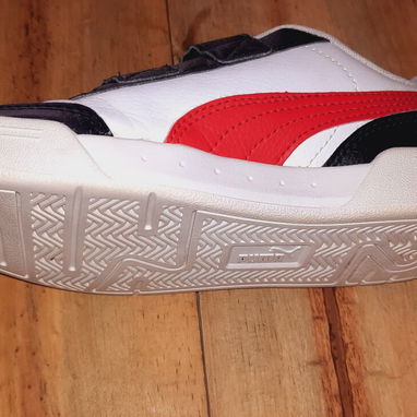 Tenis o Zapatos Puma número 33 poco uso - 2/2