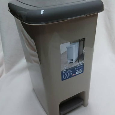 Basurero plástico con pedal 10 litros. Cestos de basura 🌷 🤍🩶🤎 - Img 118106939