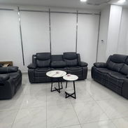 Juego de muebles reclinables original importado - Img 58467491