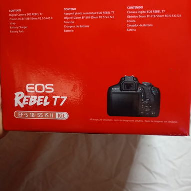 Cámara digital CANON  EOS REBEL T7 - 2/3
