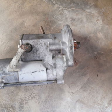 Vendo motor de arranque de isuzu Esta como nuevo poco uso  Habana boyeros Interesado al pv 52833153 - 3/4