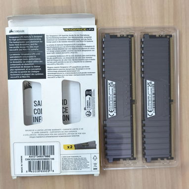 RAM DDR4 Corsair 32GB (2x16) $160 - 52678352 - 2/2
