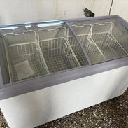 Se vende nevera exhibidora horizontal - Img 56593576